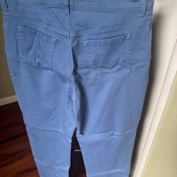GLORIA VANDERBILT AMANDA JEANS SIZE 14 SKY BLUE COLOR STRETCH STRAIGHT - Picture 3 of 6
